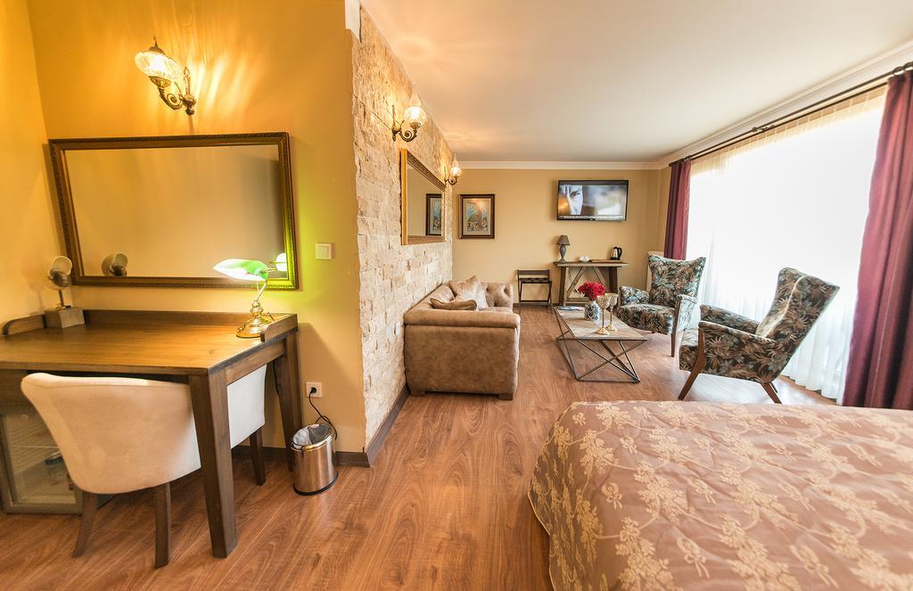 Edahan Hotel بيغا الغرفة الصورة