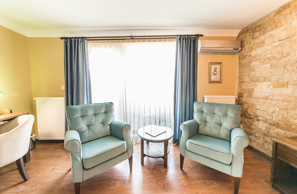 Edahan Hotel بيغا الغرفة الصورة