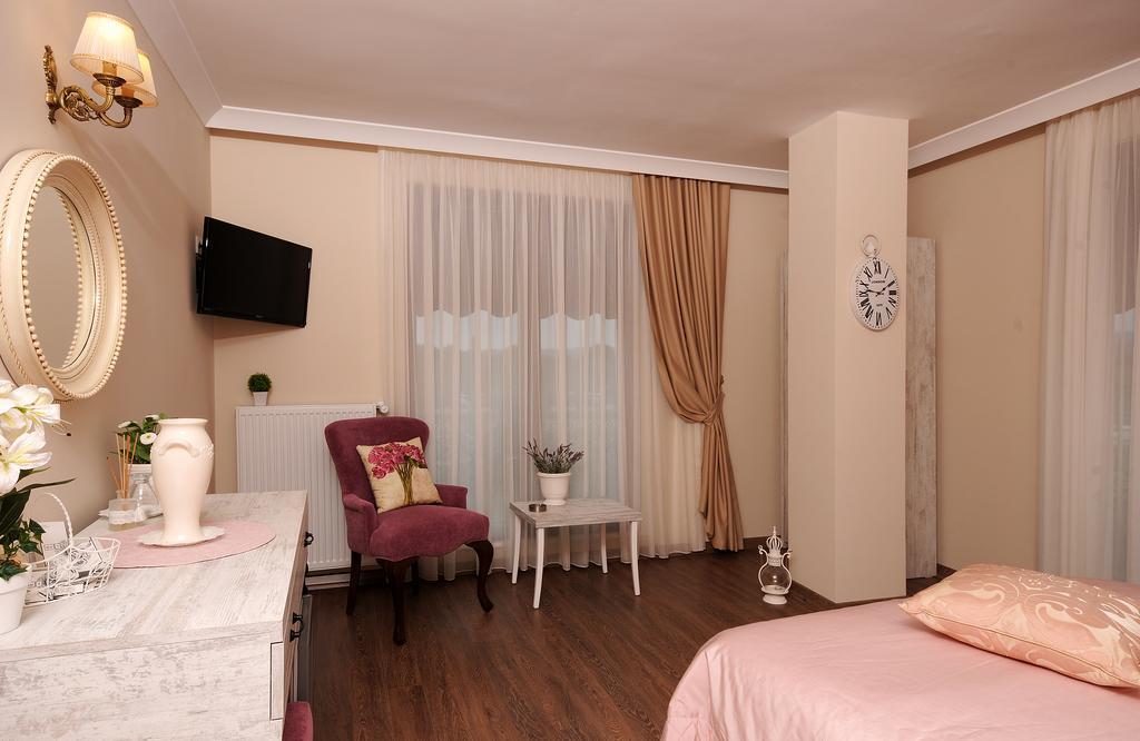 Edahan Hotel بيغا الغرفة الصورة