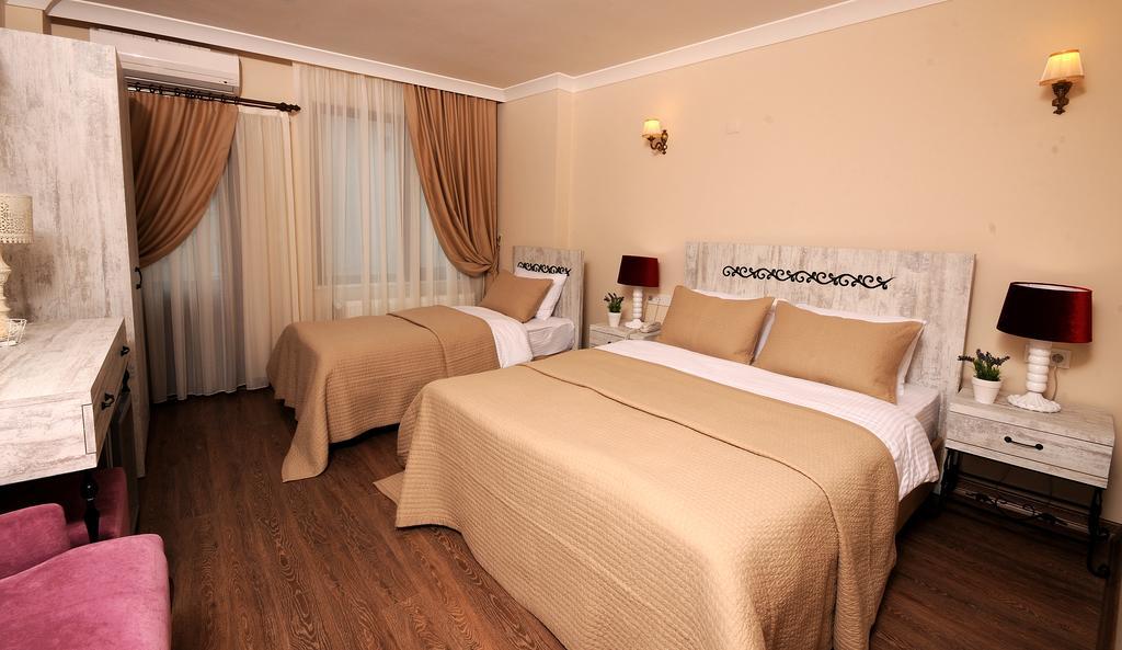 Edahan Hotel بيغا الغرفة الصورة